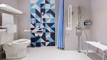 Holiday Inn Express Taichung Fengchia by IHG