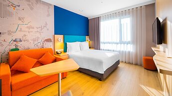 Holiday Inn Express Taichung Fengchia by IHG
