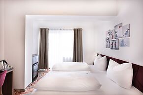 Firzlaffs Hotel Neumünster