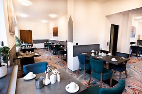 Firzlaffs Hotel Neumünster