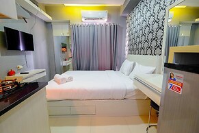 Furnished Studio Green Pramuka City Apartment