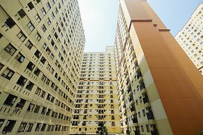Contemporary Studio at Kebagusan City Apartment
