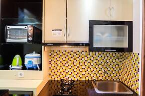 Simply 2BR with Pool View Bassura City Apartment