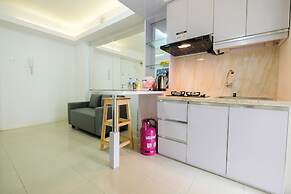 Simply Living 2BR at Bassura City Apartment