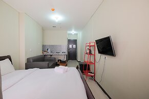 Garden View Studio at Nifarro Park Apartment