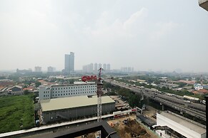 Minimalist Studio Room at Sunter Park View Apartment
