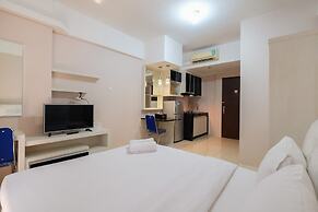 Minimalist Studio Room at Sunter Park View Apartment