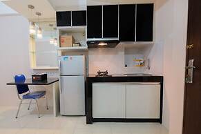 Minimalist Studio Room at Sunter Park View Apartment