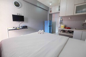 Mini Studio Green Pramuka Apartment