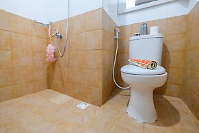 Mini Studio Green Pramuka Apartment