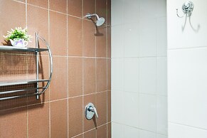 Modern Living 1BR @Atlanta Residences Apartment With City View