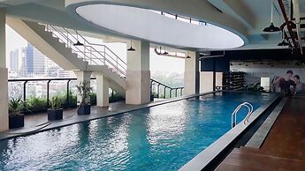 Modern Living 1BR @Atlanta Residences Apartment With City View