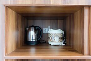 Homey Studio Room Tree Park Apartment near BSD City