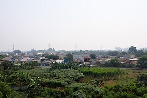 Simple Studio @ Poris 88 Apartment