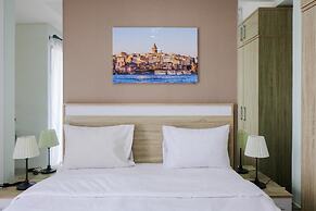 Simply Minimalist Studio Apartment at Springwood Residence