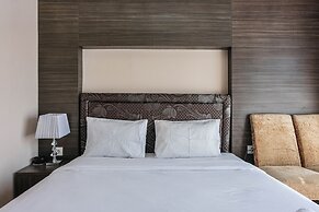 Relaxing and Homey Studio Casa De Parco Apartment