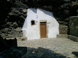 Ravdoucha Beach Studios