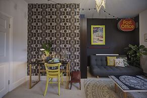 Old Town Grade II Listed 2 Bed