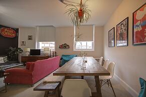 Old Town Grade II Listed 2 Bed