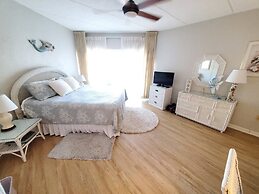 Island House F116
