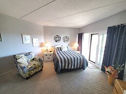 Island House F232