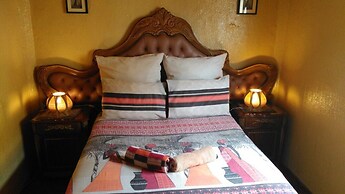 Orlando West Guest House - Hostel