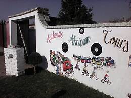 Orlando West Guest House - Hostel