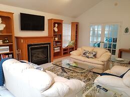 Mimosa Cottage