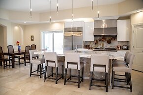 Ocean Mansion on the Beach, Private Pool, Hot Tub