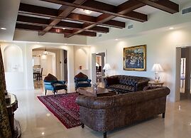 Ocean Mansion on the Beach, Private Pool, Hot Tub