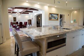 Ocean Mansion on the Beach, Private Pool, Hot Tub