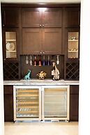 Ocean Mansion on the Beach, Private Pool, Hot Tub