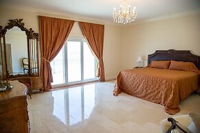 Ocean Mansion on the Beach, Private Pool, Hot Tub