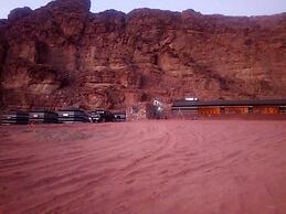 Alamer Hostel Camp