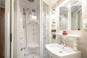 Lovely Apartment on Mala Strana just 10 mins walk to scenic places