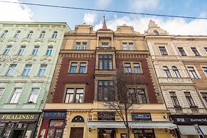 Lovely Apartment on Mala Strana just 10 mins walk to scenic places