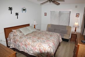 Ocean Village Club N33