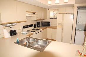 Ocean Village Club P32