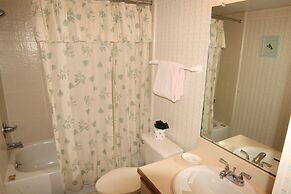 Ocean Village Club P32