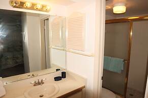 Ocean Village Club P32