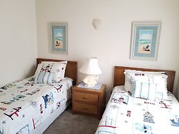 Sea Place 12122
