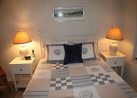 Summerhouse 228