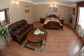Hotel & Spa Antyczny Dwór