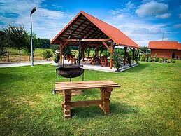 Hotel & Spa Antyczny Dwór