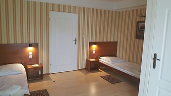 Hotel & Spa Antyczny Dwór