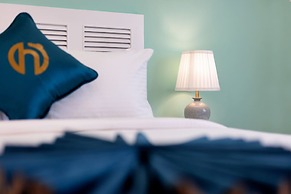 Minasi HanoiOi Lakeside Hotel