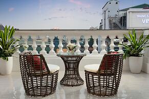 Minasi HanoiOi Lakeside Hotel