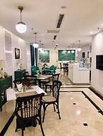 Minasi HanoiOi Lakeside Hotel