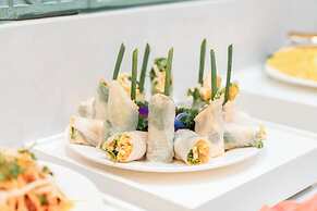 Minasi HanoiOi Lakeside Hotel