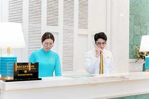 Minasi HanoiOi Lakeside Hotel